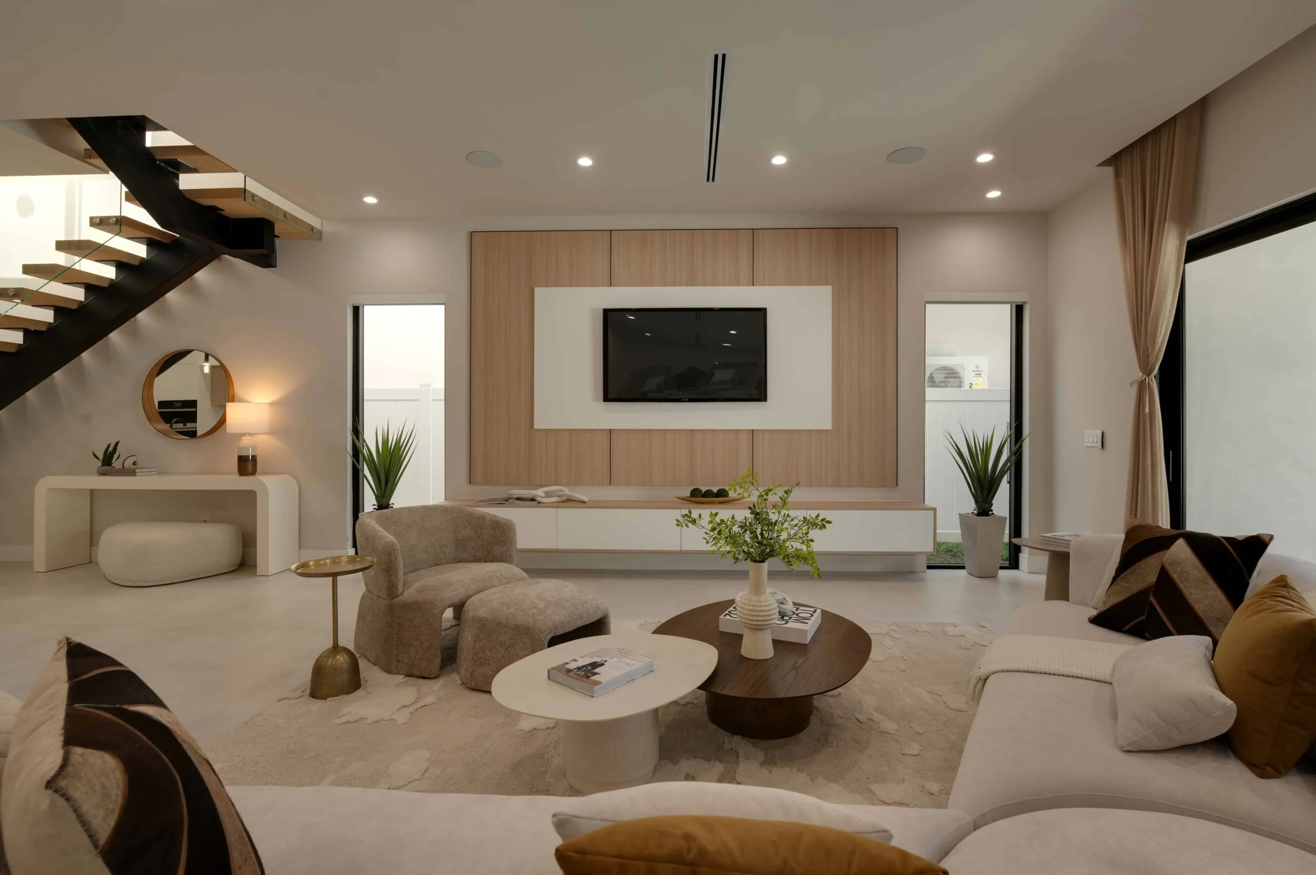 Correct white balance and lighting with professional photo retouching Before and after real estate photo with fixed white balance and contrast